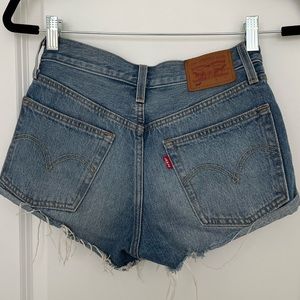 Levi’s 501 Size 24 Denim Shorts